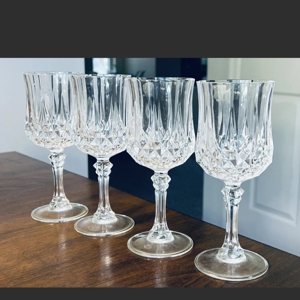 Longchamp crystal wine glasses